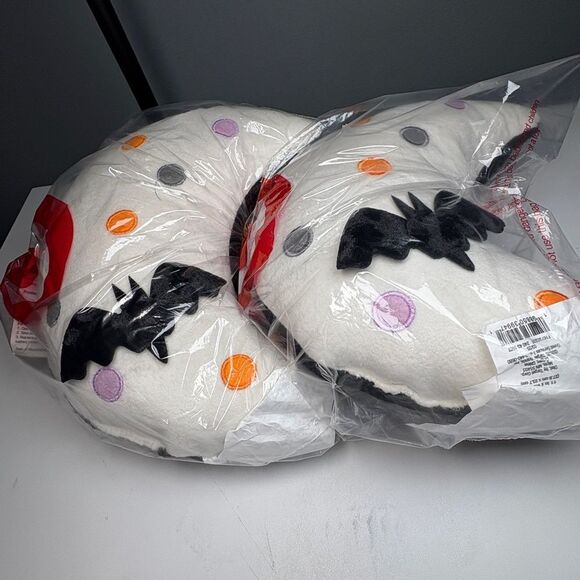 Hyde & Eek Light up Moon Pillow New - Picture 2 of 3